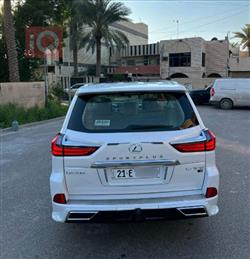 لكزس LX